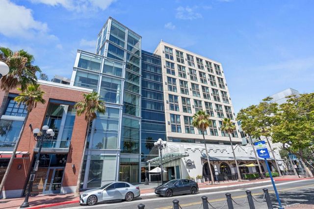 207 5th 739, San Diego, CA 92101