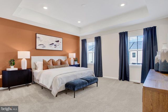 9666 SWALLOWTAIL LN, Manassas, VA 20110