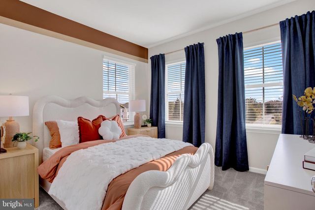 9666 SWALLOWTAIL LN, Manassas, VA 20110