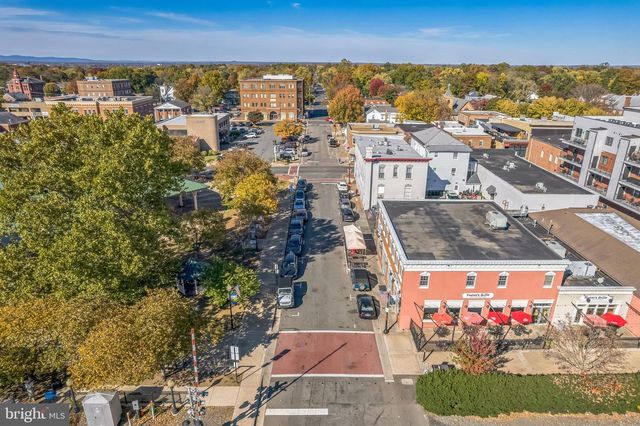 9666 SWALLOWTAIL LN, Manassas, VA 20110