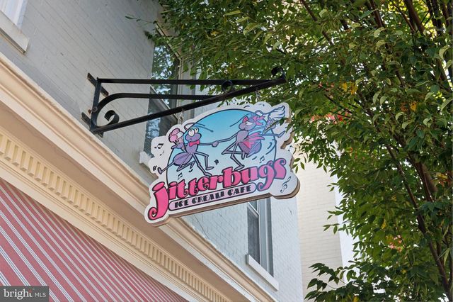 9666 SWALLOWTAIL LN, Manassas, VA 20110