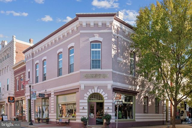 9666 SWALLOWTAIL LN, Manassas, VA 20110