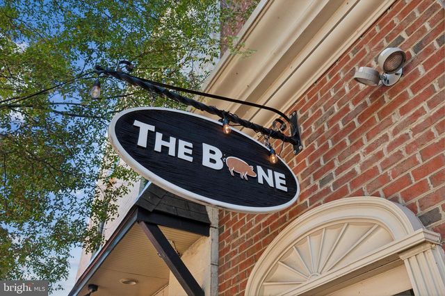 9666 SWALLOWTAIL LN, Manassas, VA 20110