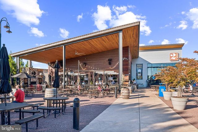 9666 SWALLOWTAIL LN, Manassas, VA 20110