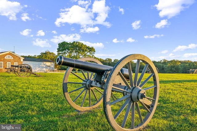 9666 SWALLOWTAIL LN, Manassas, VA 20110