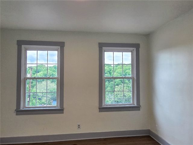 858 Monteiro, Greenfield, PA 15217