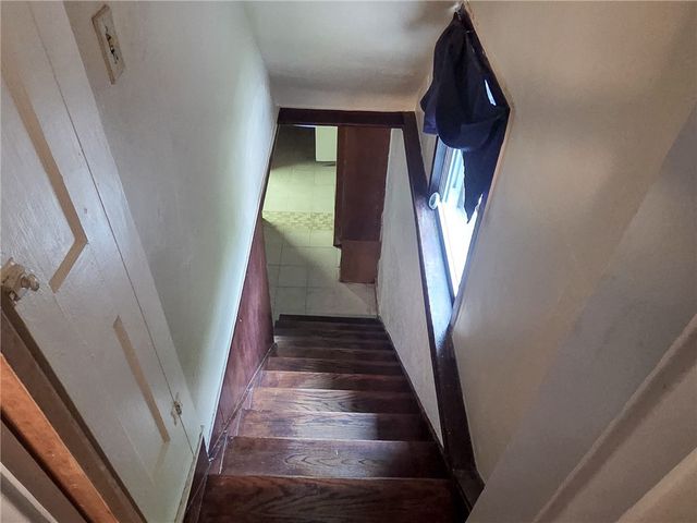 858 Monteiro, Greenfield, PA 15217