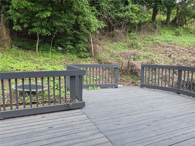 858 Monteiro, Greenfield, PA 15217
