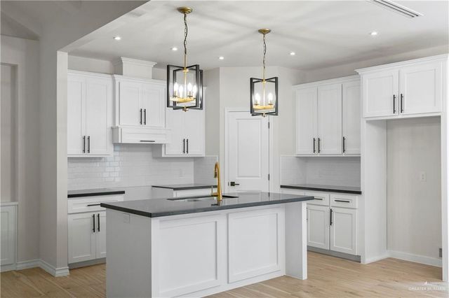 4309 Xenops Avenue, Mcallen, TX 78504