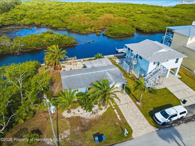 13231 Starfish Drive, Hudson, FL 34667
