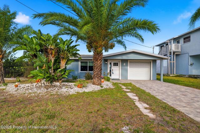 13231 Starfish Drive, Hudson, FL 34667