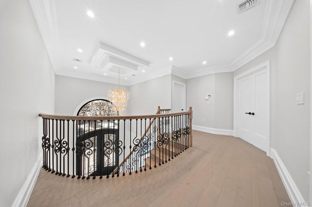 25903 81st Avenue, Glen Oaks, NY 11004