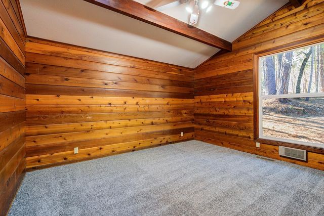 14975 Chattering Pines, Grass Valley, CA 95945