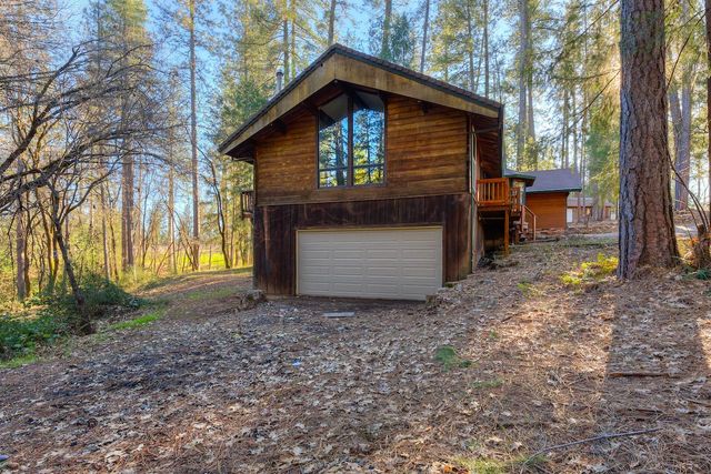 14975 Chattering Pines, Grass Valley, CA 95945