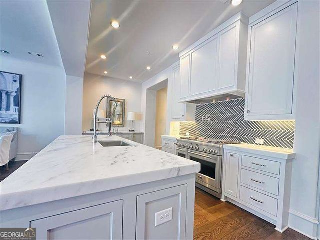 102 Grand Crescent, Alpharetta, GA 30009