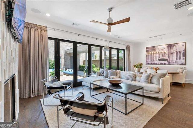 102 Grand Crescent, Alpharetta, GA 30009