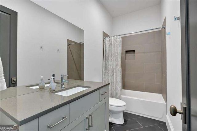 102 Grand Crescent, Alpharetta, GA 30009