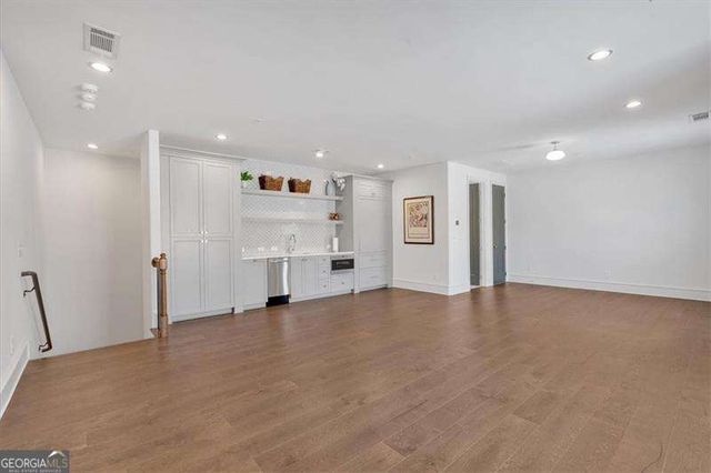 102 Grand Crescent, Alpharetta, GA 30009