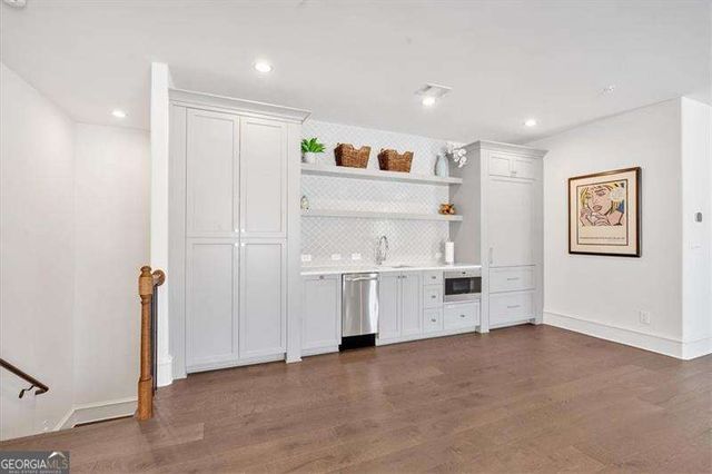 102 Grand Crescent, Alpharetta, GA 30009