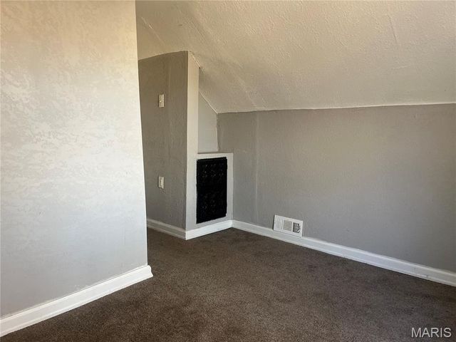 9531 Marlowe Avenue, St Louis, MO 63114