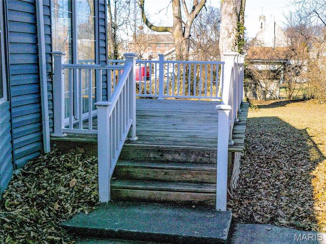 9531 Marlowe Avenue, St Louis, MO 63114