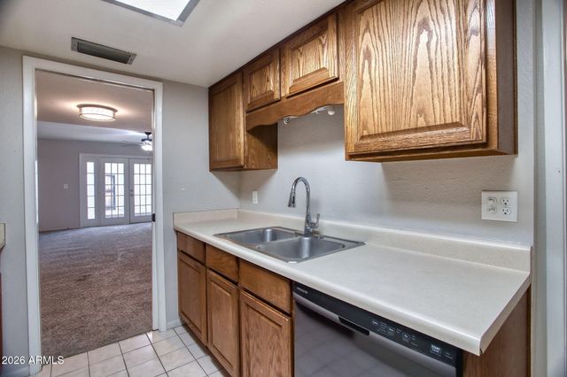 1907 W BELMONT Avenue, Phoenix, AZ 85021