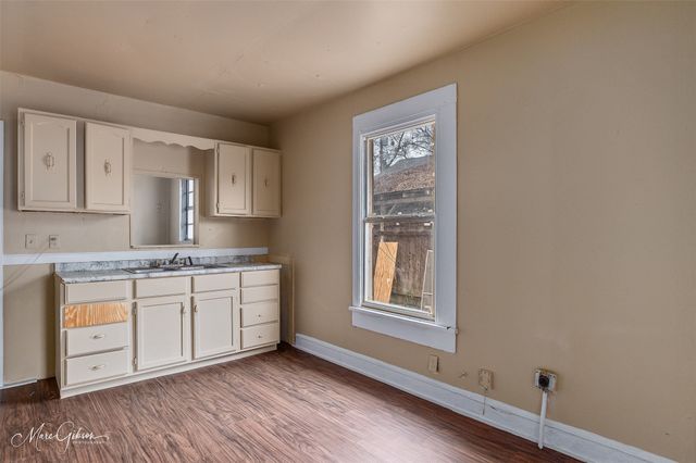 325 Edwards Street, Bossier City, LA 71111