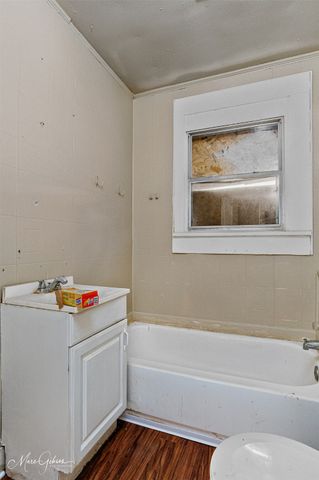 325 Edwards Street, Bossier City, LA 71111