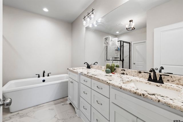 14139 Lexi Ct, Tyler, TX 75703