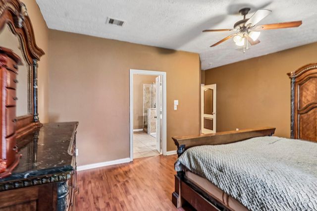 12903 Ravens Chase Lane, Cypress, TX 77429