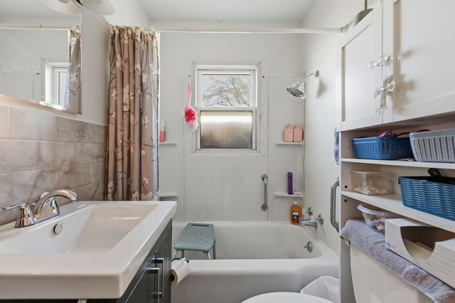 2400 47th Street, Moline, IL 61265