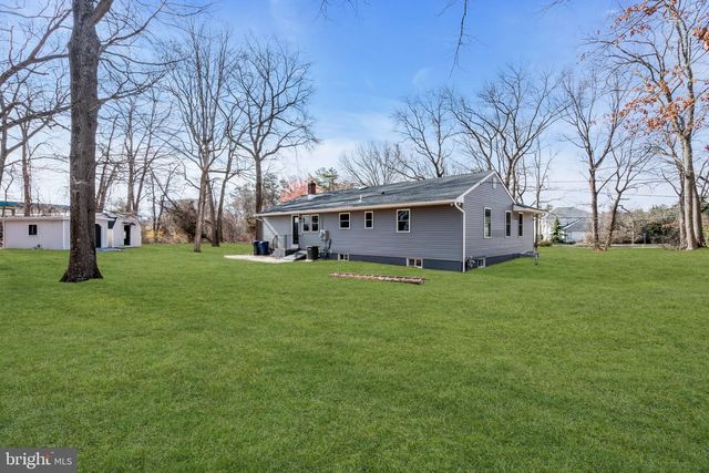 4 DUTCHTOWN RD, Voorhees, NJ 08043