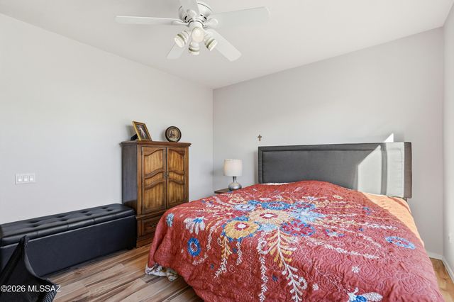 7989 W Morning Light Way, Tucson, AZ 85743