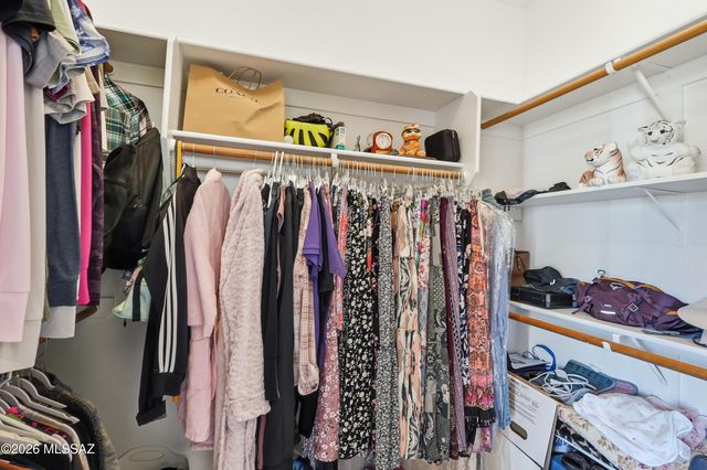 7989 W Morning Light Way, Tucson, AZ 85743