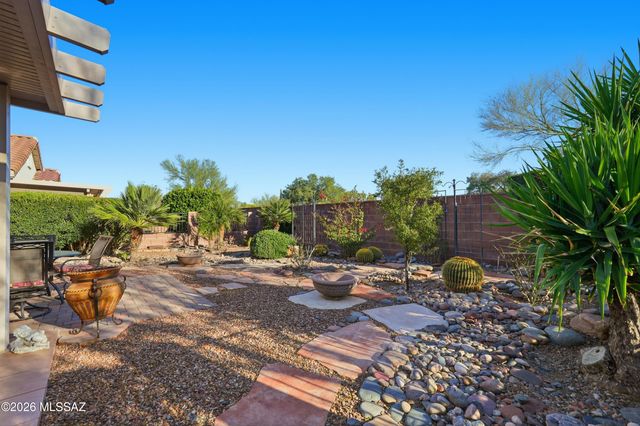 7989 W Morning Light Way, Tucson, AZ 85743
