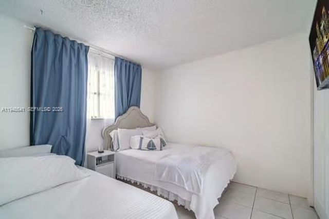 15430 SW 82nd Ln 625, Miami, FL 33193