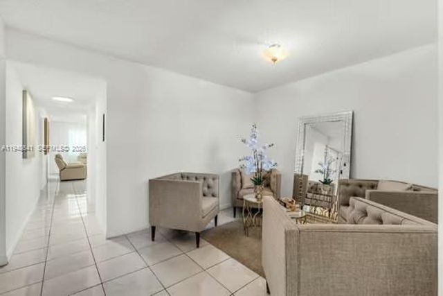 15430 SW 82nd Ln 625, Miami, FL 33193