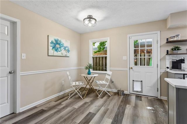 74 Westview DR, Hampton, VA 23666