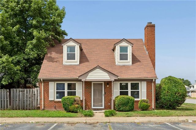 74 Westview DR, Hampton, VA 23666