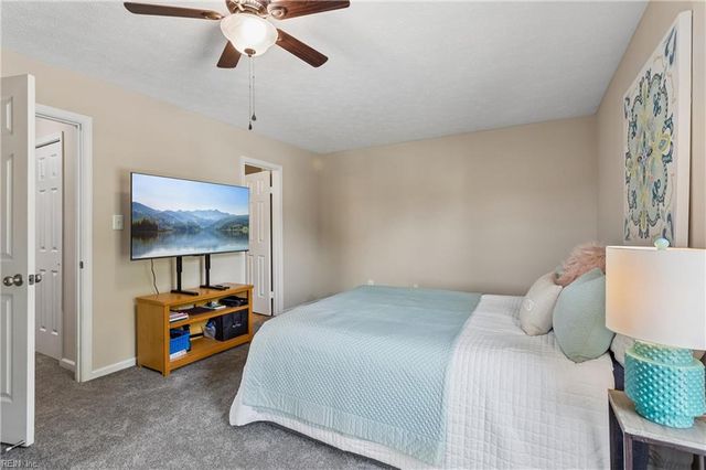 74 Westview DR, Hampton, VA 23666