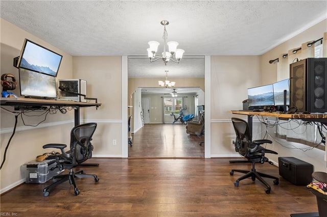 74 Westview DR, Hampton, VA 23666