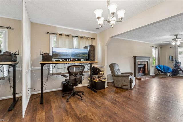 74 Westview DR, Hampton, VA 23666