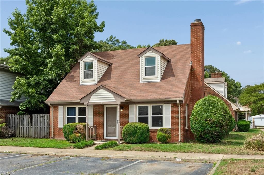 74 Westview DR, Hampton, VA 23666