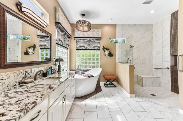 195 Dove Hollow TRL, Georgetown, TX 78633