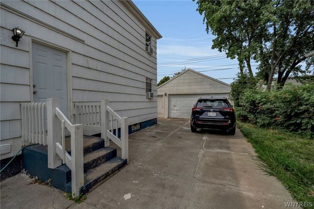 1294 George Urban Boulevard, Cheektowaga, NY 14225