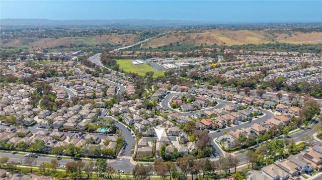 63 Poppyfield Lane, Rancho Santa Margarita, CA 92688