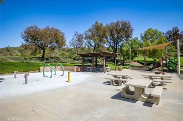 63 Poppyfield Lane, Rancho Santa Margarita, CA 92688
