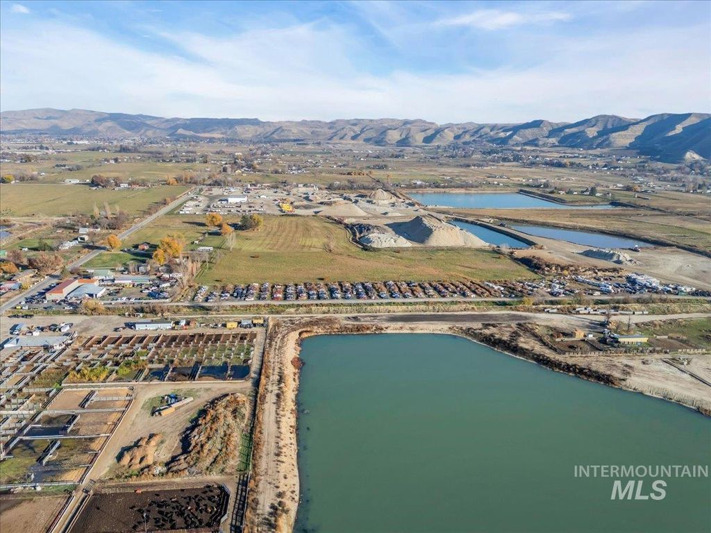 1517 W Sales Yard Road, Emmett, ID 83617 photo 6