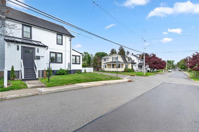32 Dutchess Terrace, Beacon, NY 12508