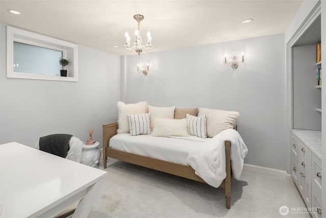 2833 10th Avenue E, Seattle, WA 98102